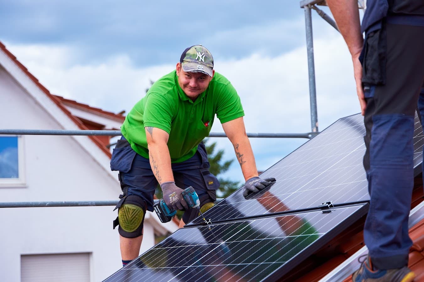 Batteriespeicher nachrüsten 2026: Kosten, Förderung & Lohnt es sich?