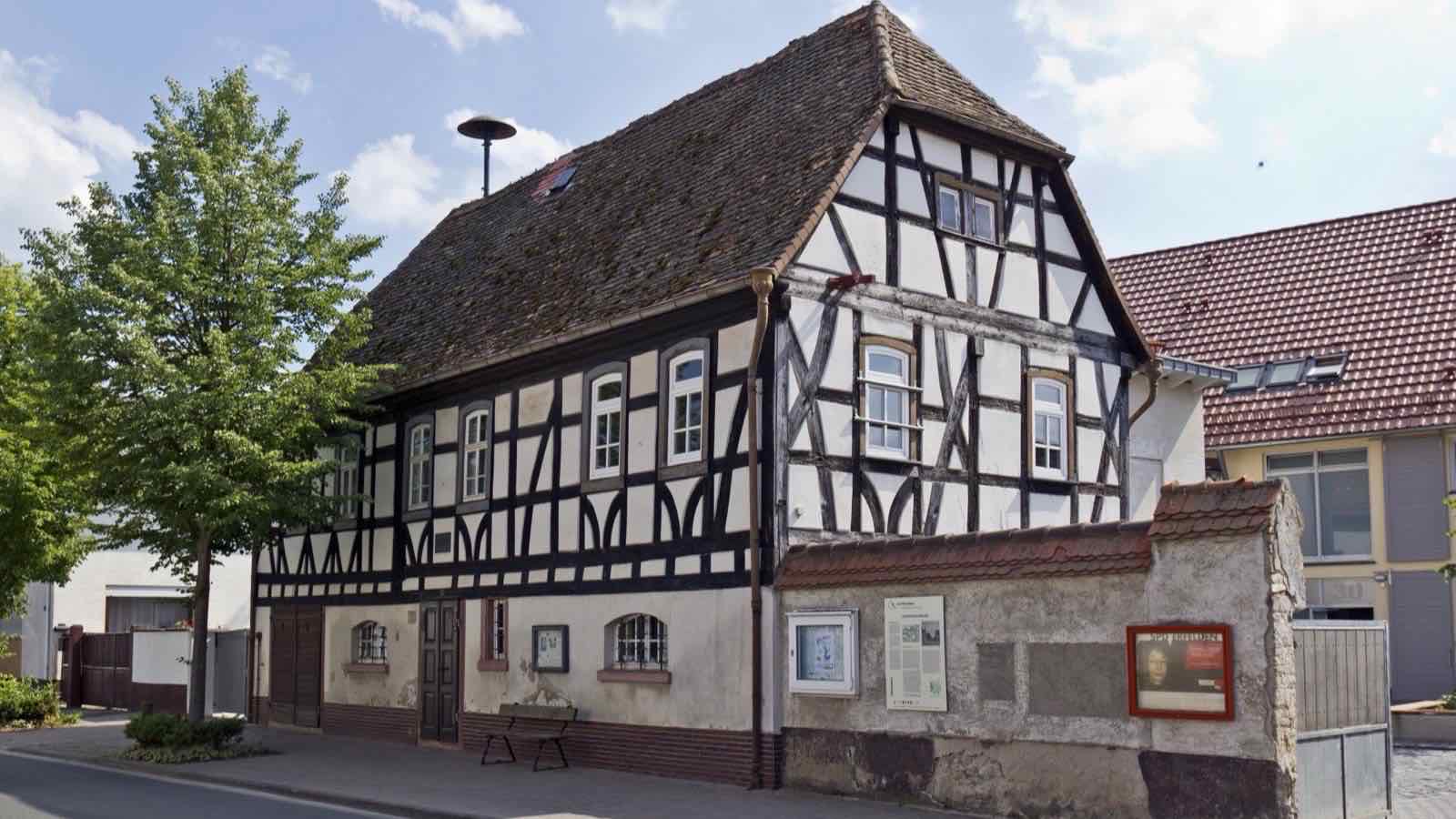 Ortsansicht von Erfelden im Kreis Groß-Gerau